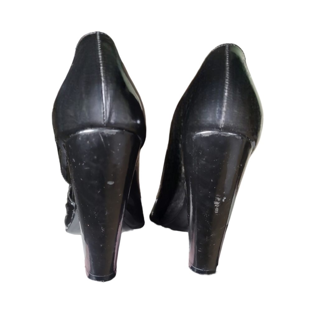 GIVENCHY | Black Patent Leather Pumps in Size EU 37 /‎ US 6.5 - Picture 4 of 6